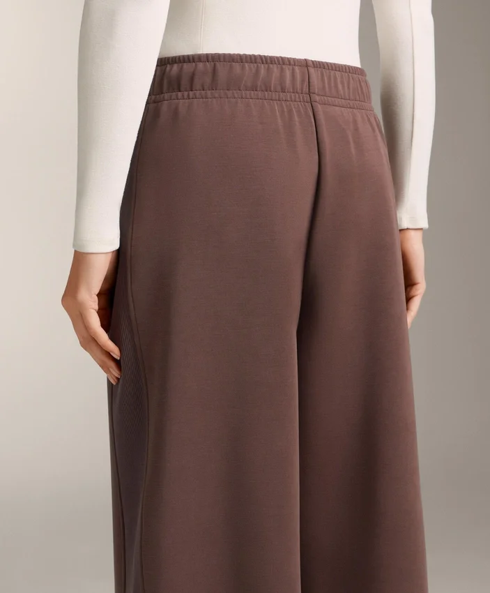 Pantalones rectos de pierna ancha con modal cepillado Pantalones rectos de pierna ancha con modal cepillado