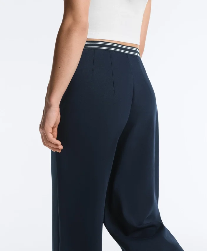 Pantalones rectos de piqué con ribetes de algodón y contraste Pantalones rectos de piqué con ribetes de algodón y contraste