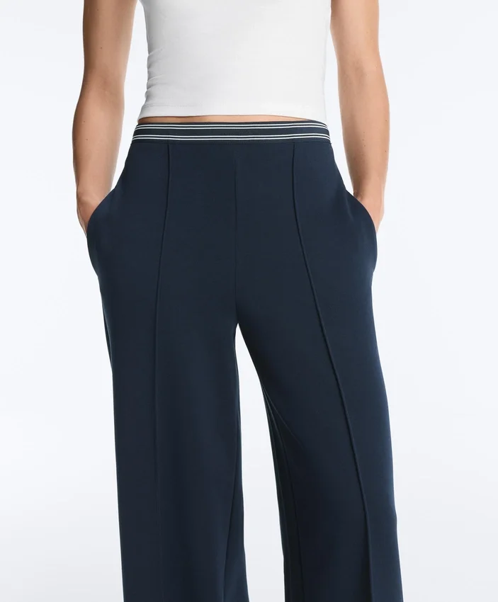 Pantalones rectos de piqué con ribetes de algodón y contraste Pantalones rectos de piqué con ribetes de algodón y contraste