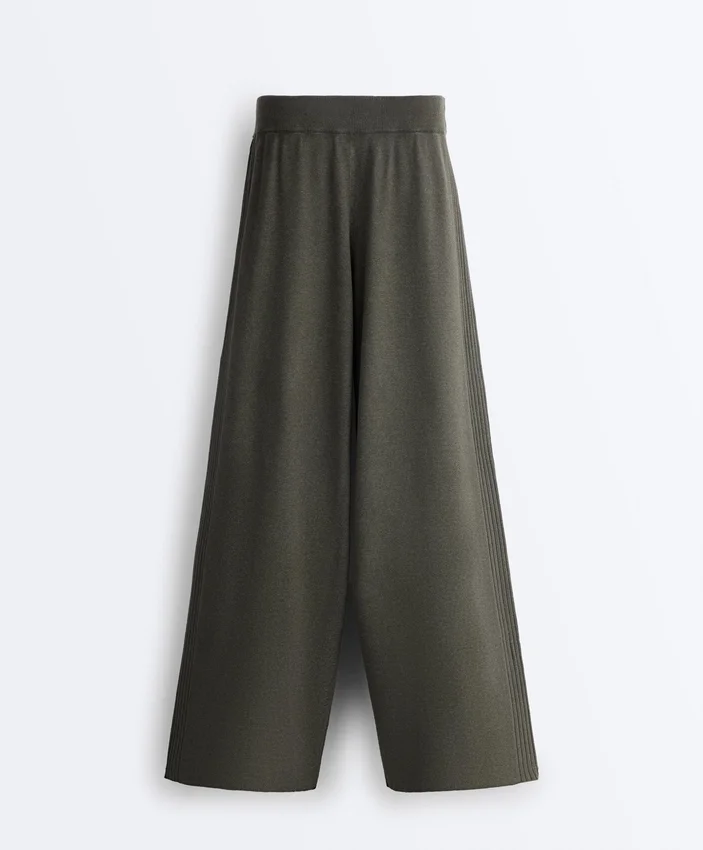 Pantalones rectos de punto acanalado Pantalones rectos de punto acanalado