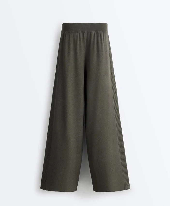 Pantalones rectos de punto acanalado Pantalones rectos de punto acanalado