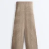 Pantalones rectos de punto acanalado Pantalones rectos de punto acanalado