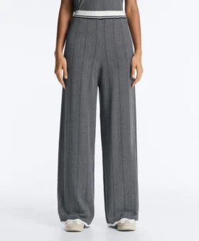 Pantalones rectos de punto con diseño en espiga