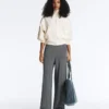 Pantalones rectos de punto con diseño en espiga Pantalones rectos de punto con diseño en espiga