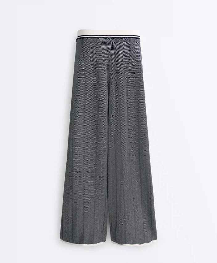 Pantalones rectos de punto con diseño en espiga Pantalones rectos de punto con diseño en espiga