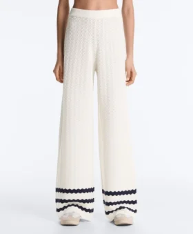 Pantalones rectos de punto con textura ondulada