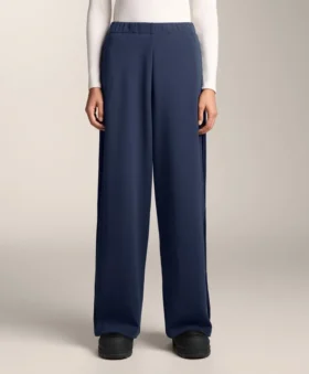 Pantalones tipo capullo con pliegue lateral y modal cepillado
