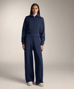 Pantalones tipo capullo con pliegue lateral y modal cepillado