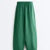 Pantalones tipo globo de mezcla de lyocell y 24 % de lino con costuras Pantalones tipo globo de mezcla de lyocell y 24 % de lino con costuras