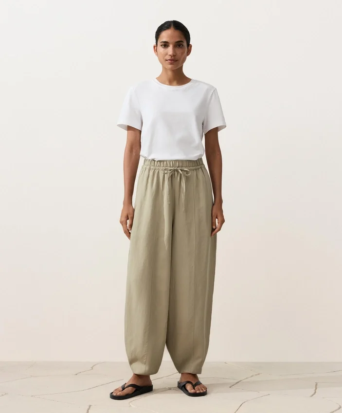 Pantalones tipo globo de mezcla de lyocell y 24 % de lino con costuras Pantalones tipo globo de mezcla de lyocell y 24 % de lino con costuras