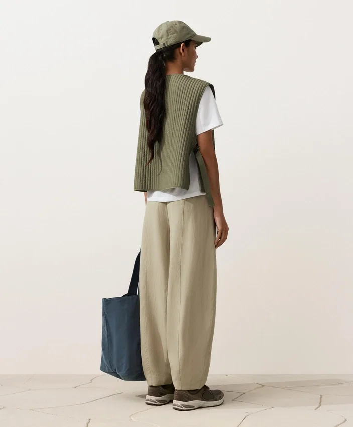 Pantalones tipo globo de mezcla de lyocell y 24 % de lino con costuras Pantalones tipo globo de mezcla de lyocell y 24 % de lino con costuras