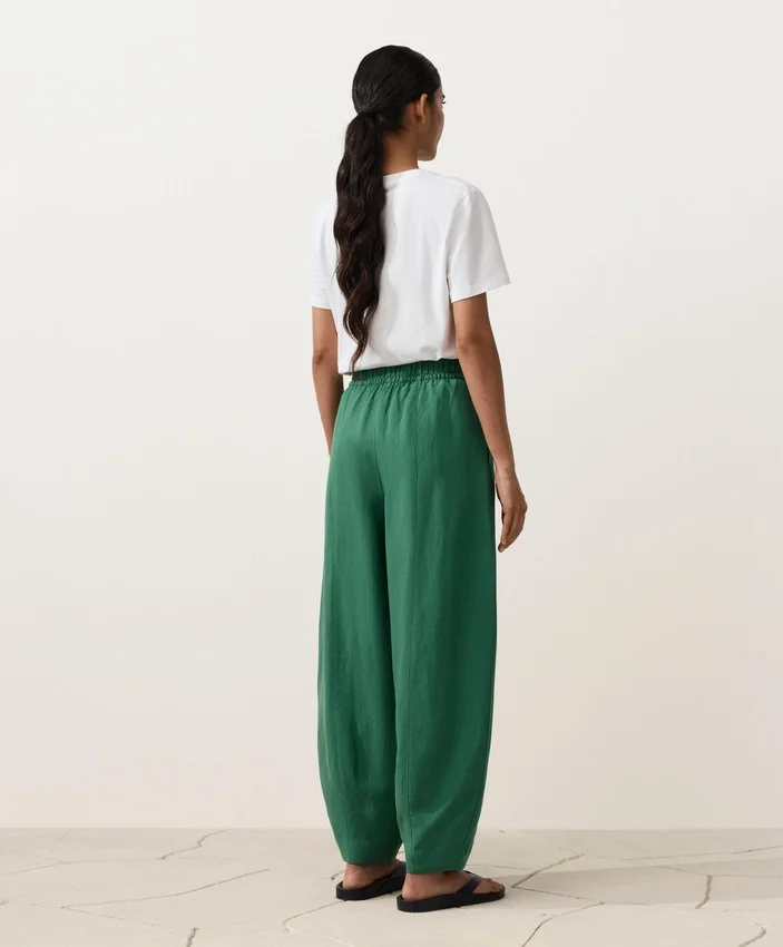 Pantalones tipo globo de mezcla de lyocell y 24 % de lino con costuras Pantalones tipo globo de mezcla de lyocell y 24 % de lino con costuras