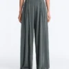 Pantalones vaporosos con cintura plisada de mezcla de modal