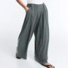 Pantalones vaporosos con cintura plisada de mezcla de modal