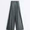 Pantalones vaporosos con cintura plisada de mezcla de modal
