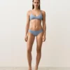 Partes de arriba de bikini a rayas