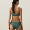 Partes de arriba de bikini con cuello halter de cuadros vichy Partes de arriba de bikini con cuello halter de cuadros vichy