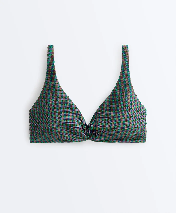 Partes de arriba de bikini con cuello halter de cuadros vichy Partes de arriba de bikini con cuello halter de cuadros vichy