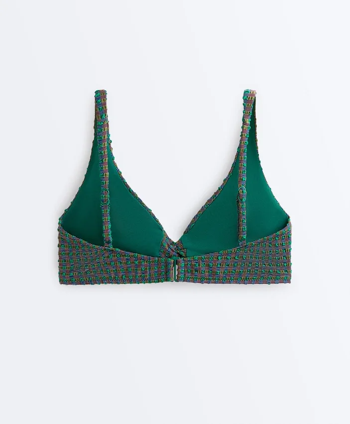 Partes de arriba de bikini con cuello halter de cuadros vichy Partes de arriba de bikini con cuello halter de cuadros vichy