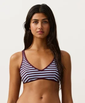 Partes de arriba de bikini halter con textura a rayas