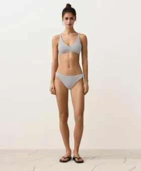Partes de arriba de bikini halter de jacquard con lunares