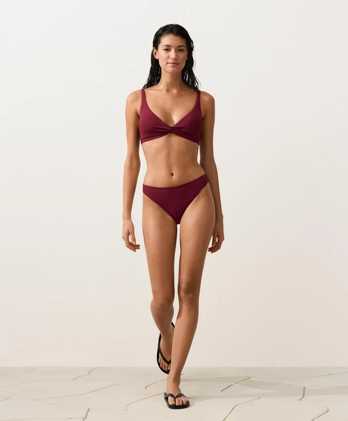 Partes de arriba de bikini halter de jacquard de cuadros mini Partes de arriba de bikini halter de jacquard de cuadros mini
