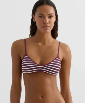 Partes de arriba de bikini triangular con rayas texturizadas