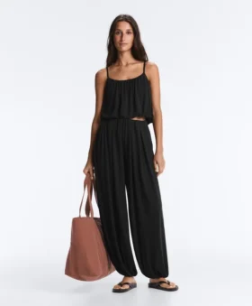 partes de arriba de tirantes de mezcla de modal 2 1 280x339 - Pantalones acampanados de mezcla de modal