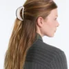Pinza grande para el pelo con ribete