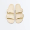 Sandalias de playa con hebillas