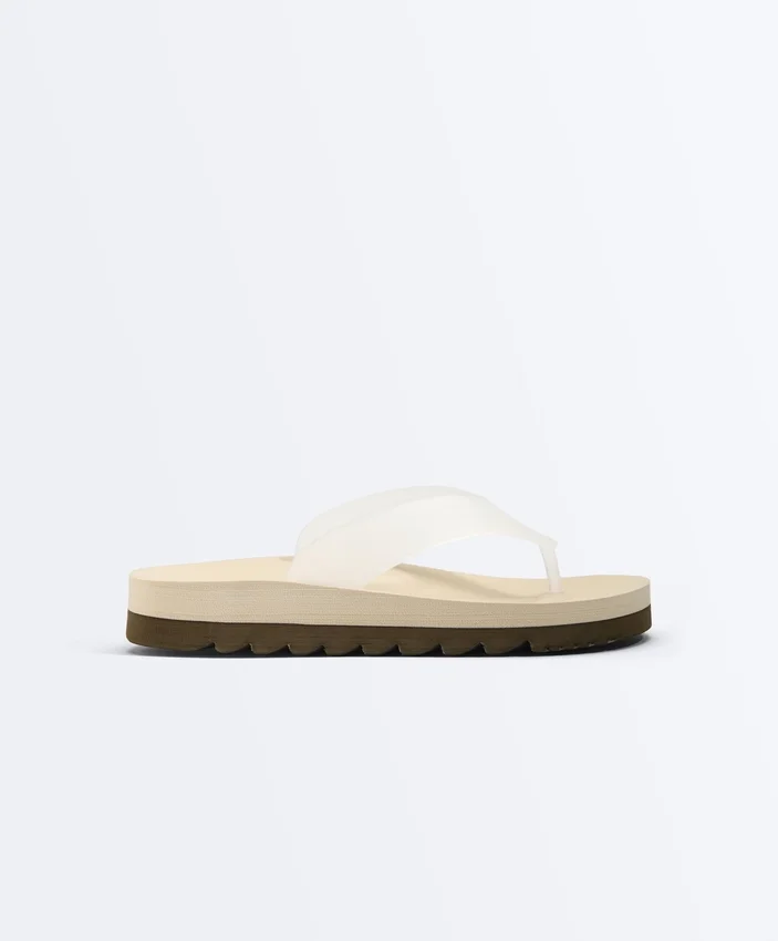 Sandalias de playa con plataforma Sandalias de playa con plataforma
