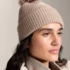 Sombrero de punto con pompón en mezcla de lana