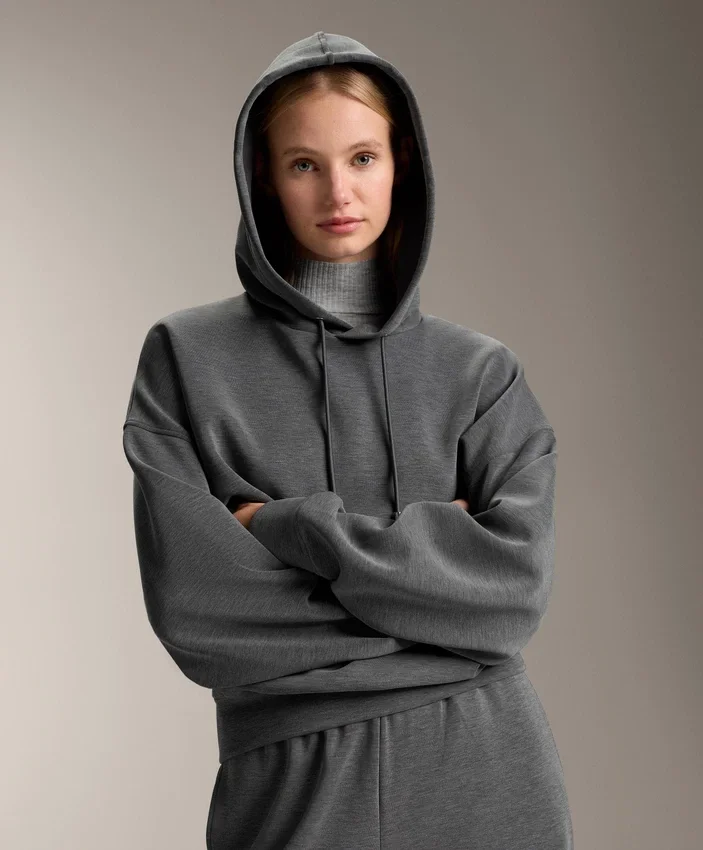 Sudadera con capucha de corte recto y tejido modal cepillado jaspeado Sudadera con capucha de corte recto y tejido modal cepillado jaspeado