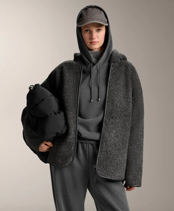 Sudadera con capucha de corte recto y tejido modal cepillado jaspeado Sudadera con capucha de corte recto y tejido modal cepillado jaspeado