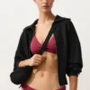 Top de bikini halter de jacquard geométrico Top de bikini halter de jacquard geométrico