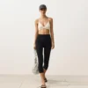 Top de bikini triangular de croché con textura de burbujas