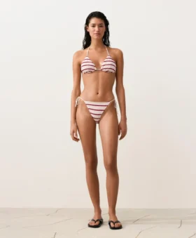 Top de bikini triangular de rayas de croché