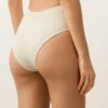 Trikinis asimétricos de croché con burbujas Trikinis asimétricos de croché con burbujas
