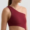 Trikinis asimétricos de jacquard con mini cuadros Trikinis asimétricos de jacquard con mini cuadros