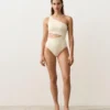 Trikinis con tirantes asimétricos Trikinis con tirantes asimétricos