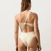 Trikinis con tirantes asimétricos Trikinis con tirantes asimétricos